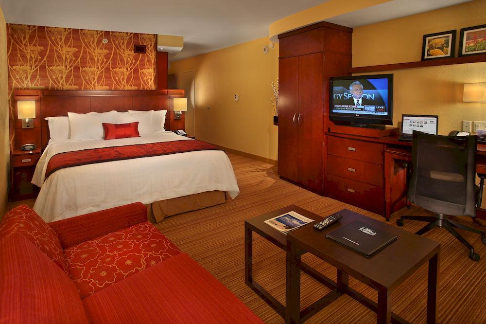 מלון Courtyard By Marriott סטוארט מראה חיצוני תמונה